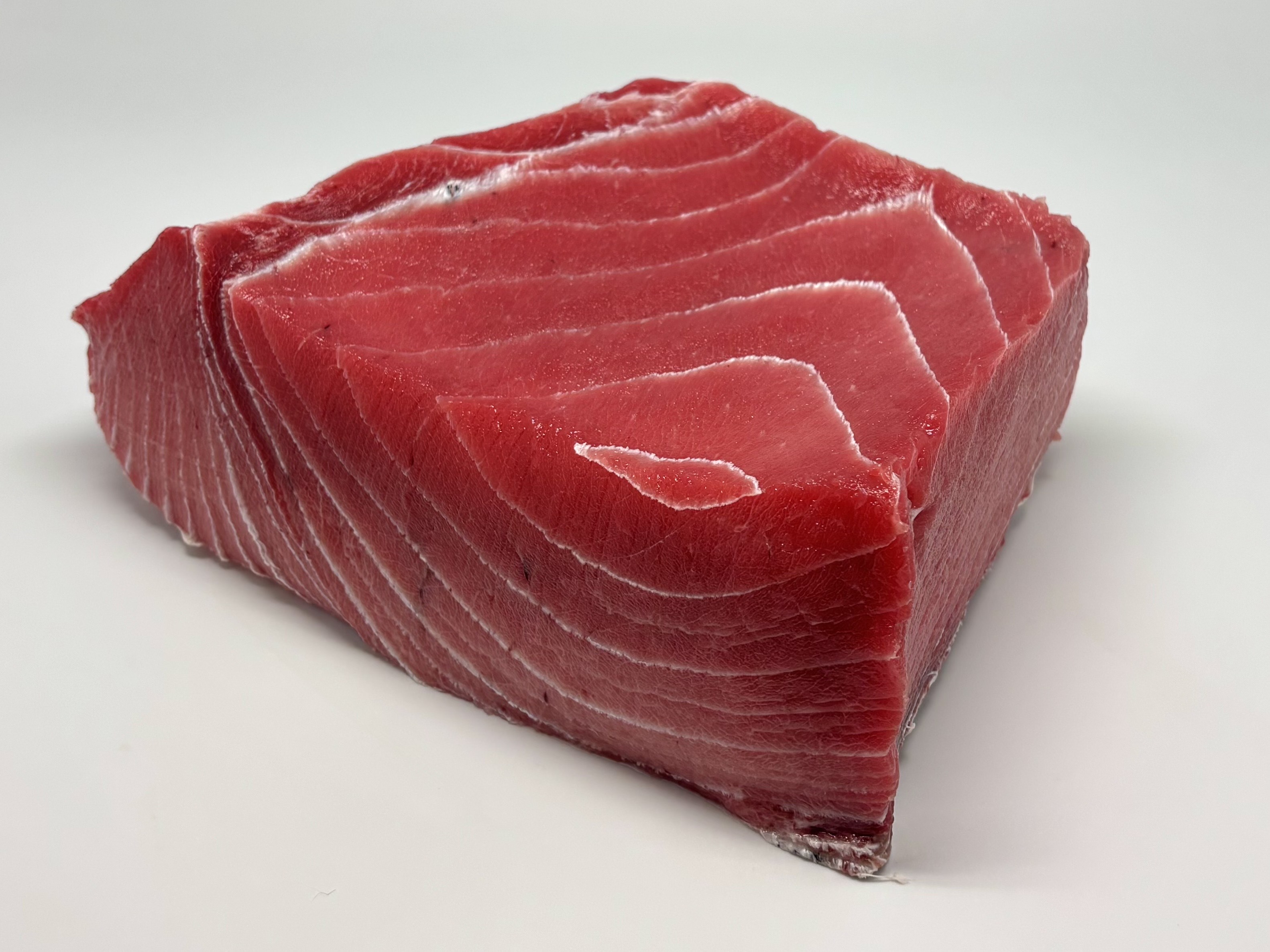 天然本マグロ　カワラ2kg～【冷凍】